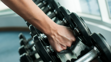 Treino de força para iniciantes: comece sem medo hoje